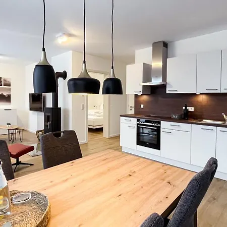 Apartman Gebirgsresort - 2 0 1 *