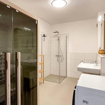 Gebirgsresort - 2 0 1 Appartement